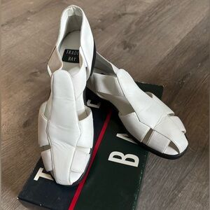 Vintage Trader Bay White Sandals